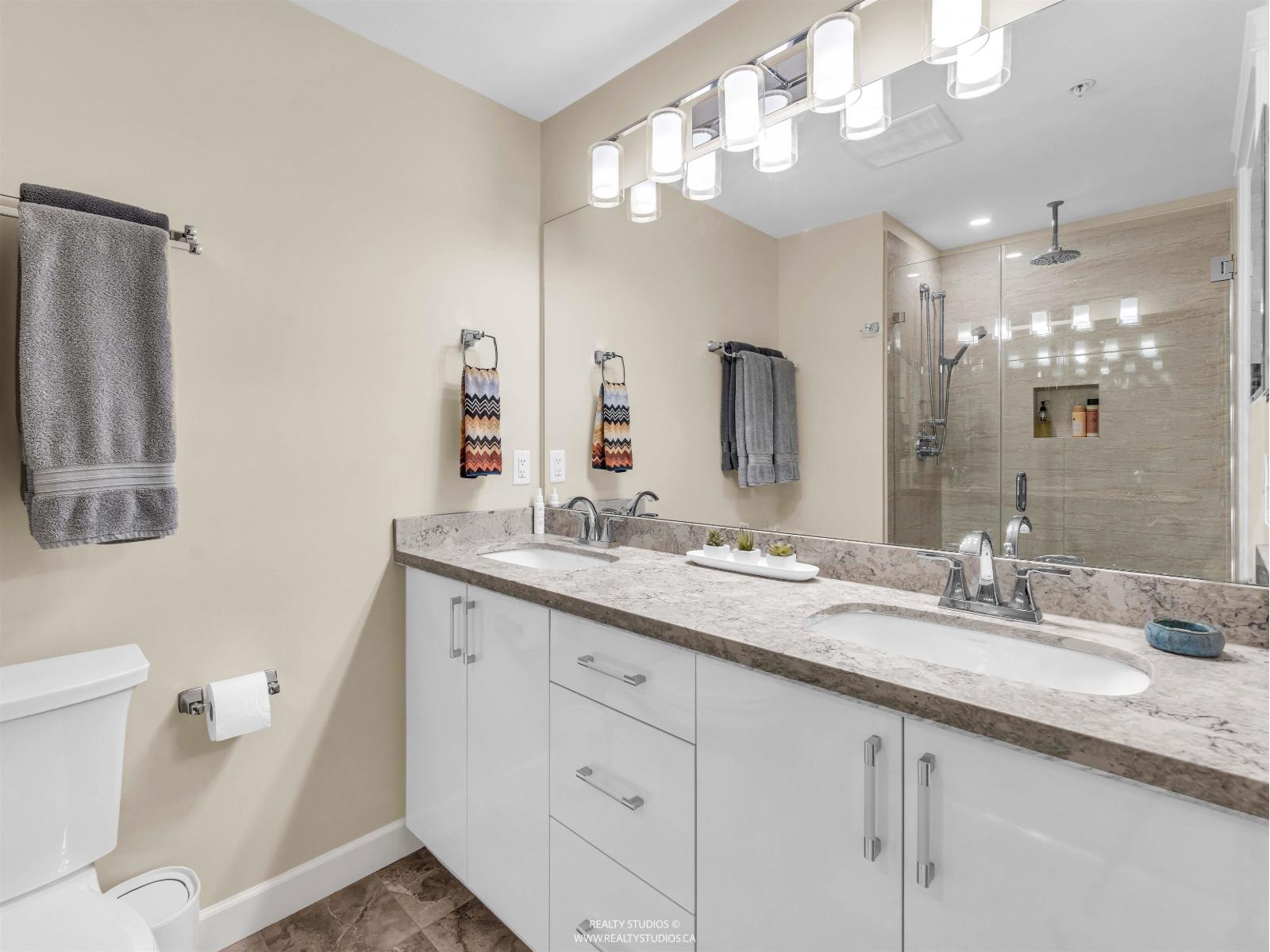 109 14588 MCDOUGALL DRIVE, White Rock