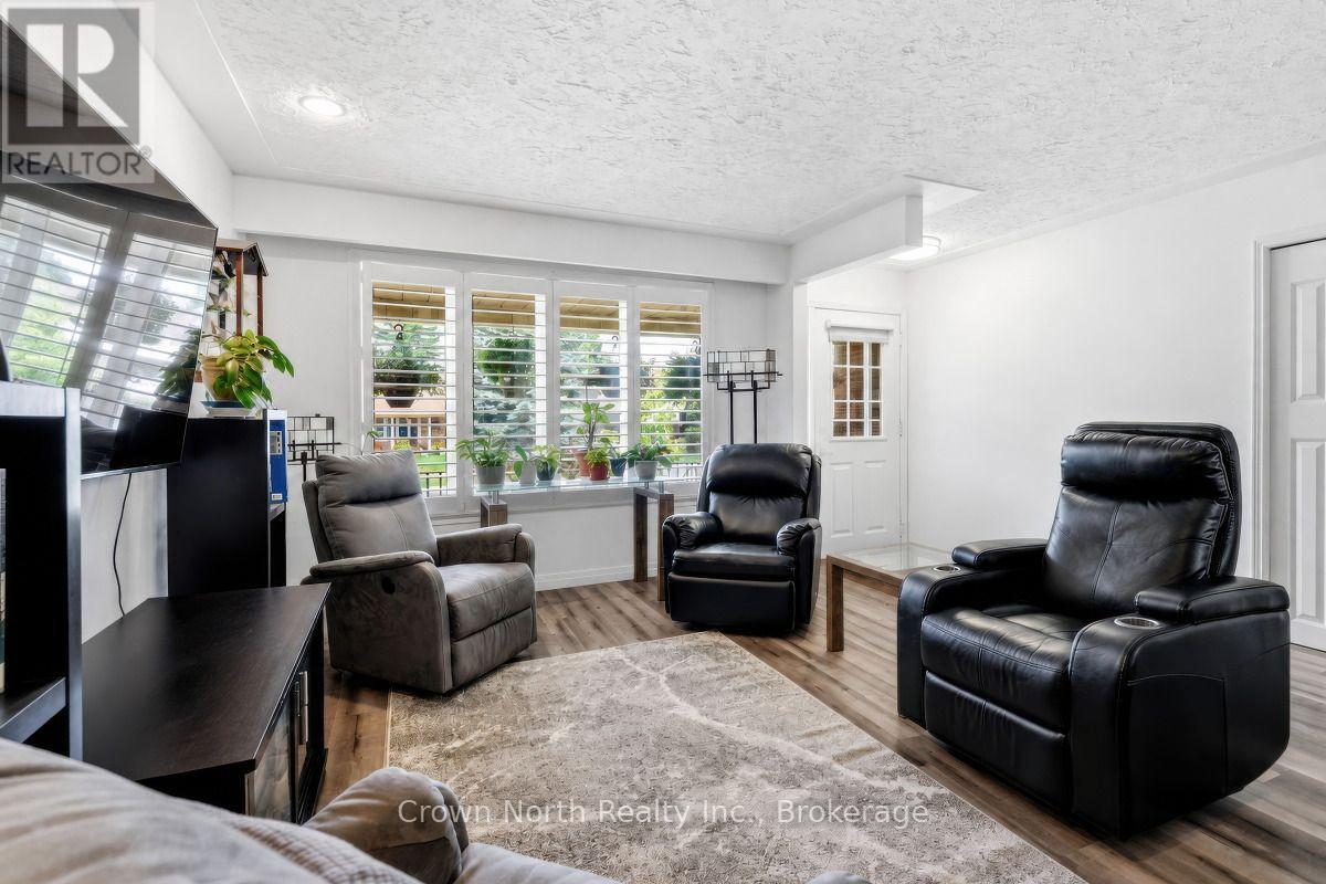 127 CARSON DRIVE - Image 10