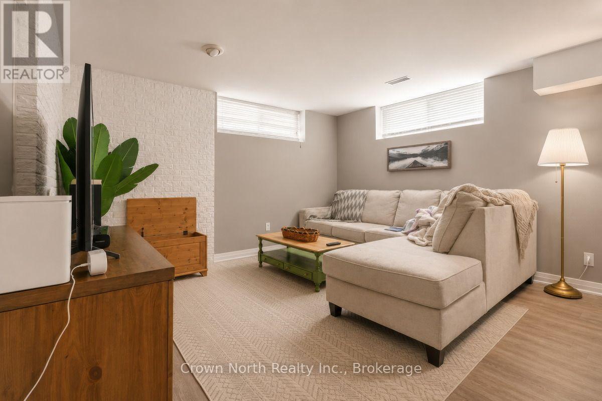 127 CARSON DRIVE - Image 35