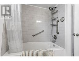 127 Carson Drive, Kitchener, ON N2B2Z4 Photo 27