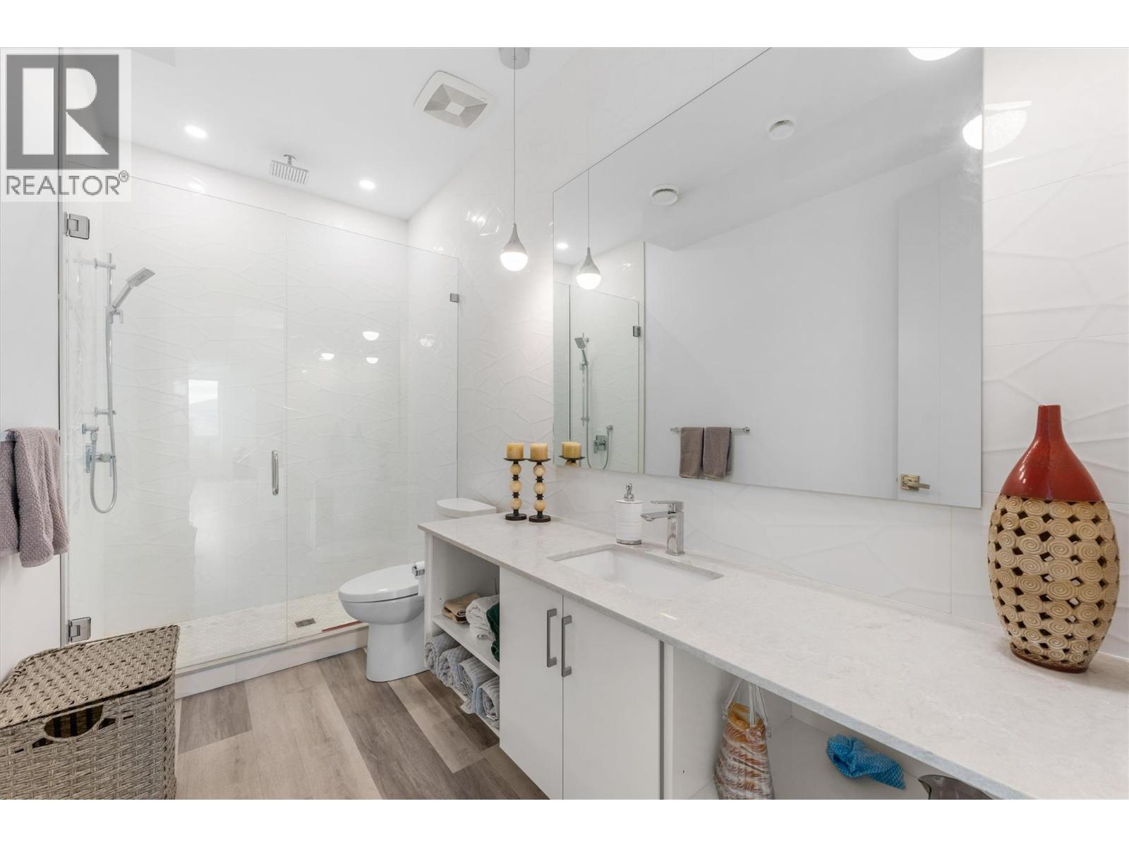 449 Swan Drive, Kelowna