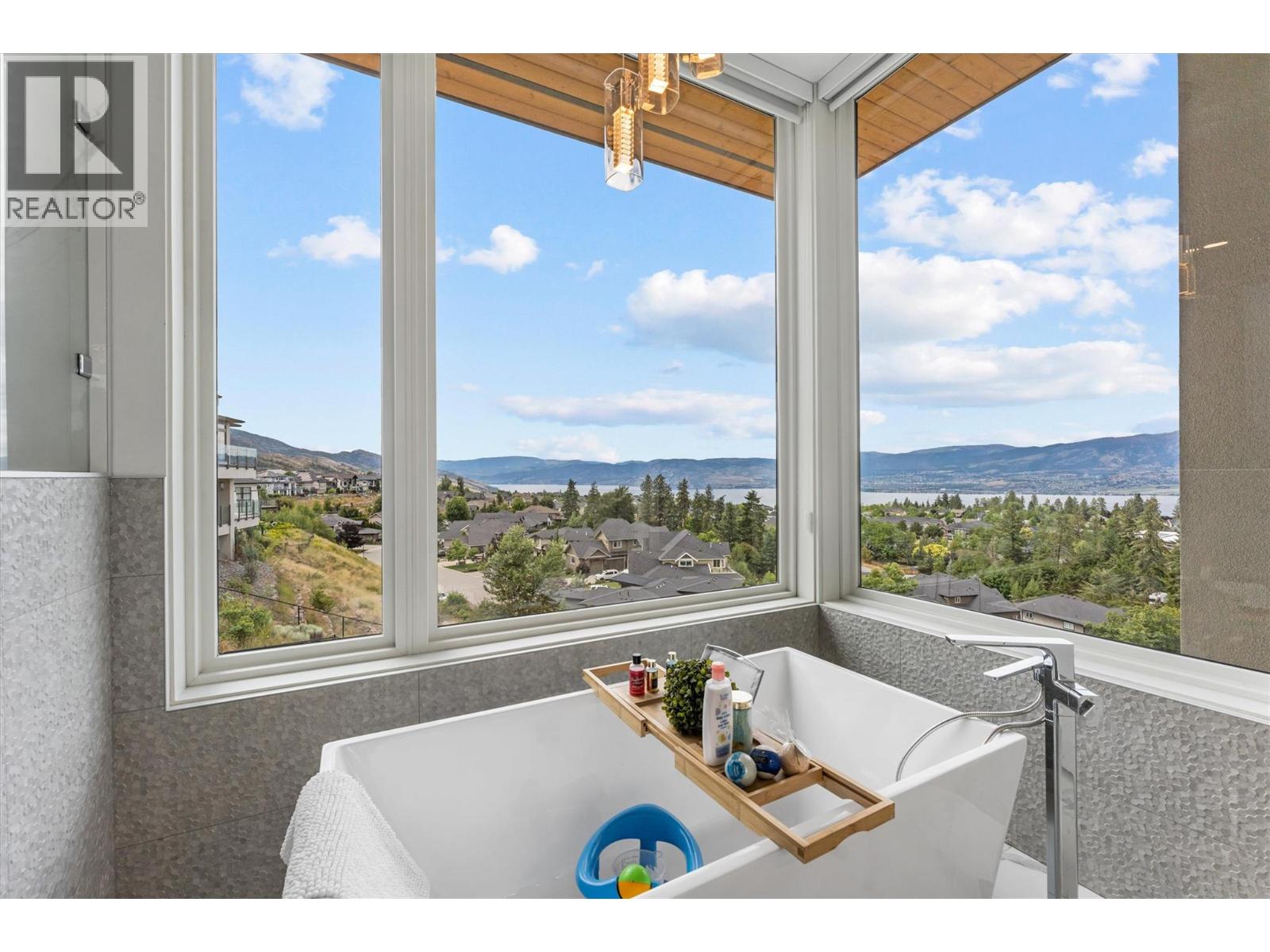 449 Swan Drive, Kelowna
