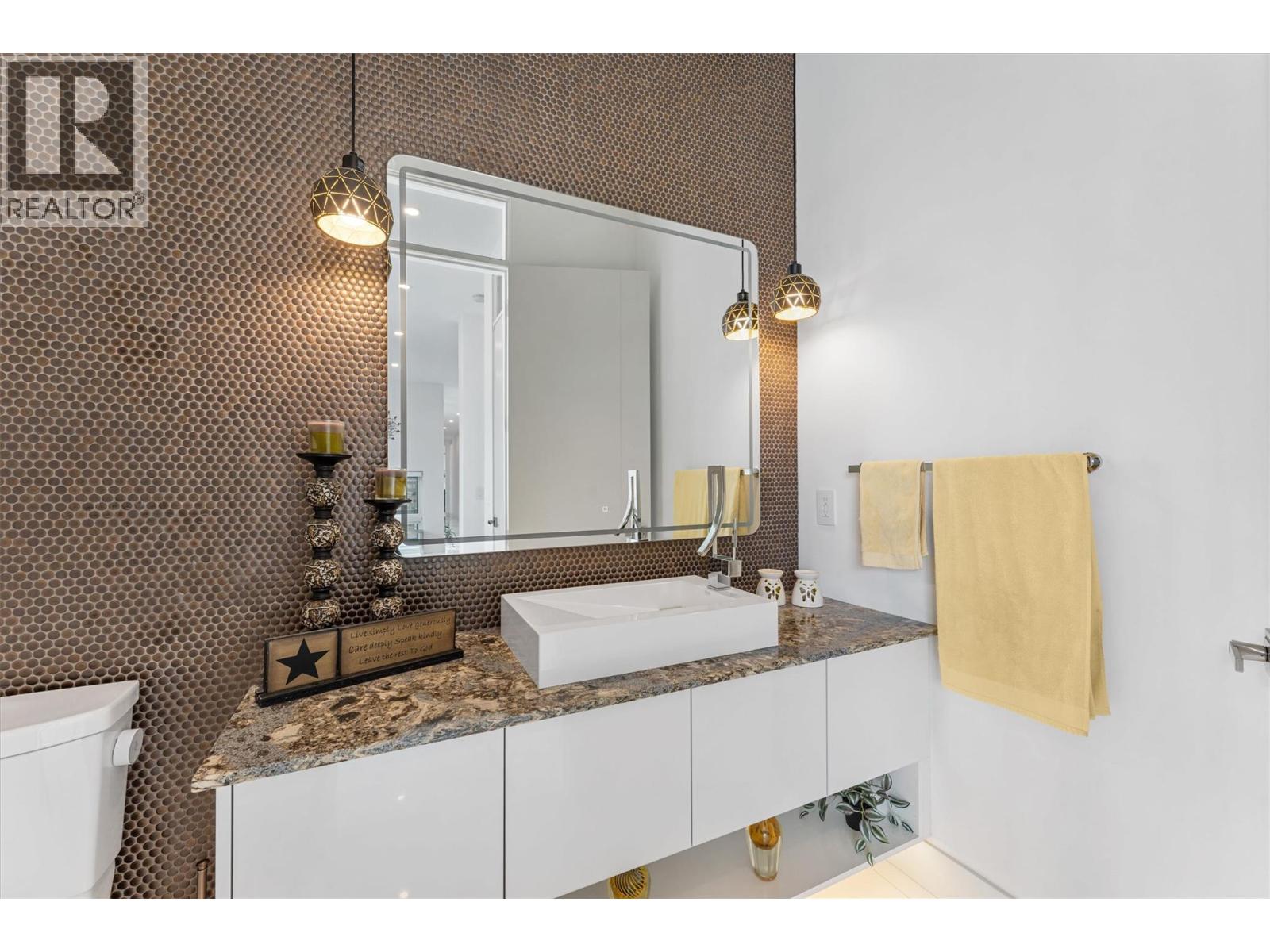 449 Swan Drive, Kelowna