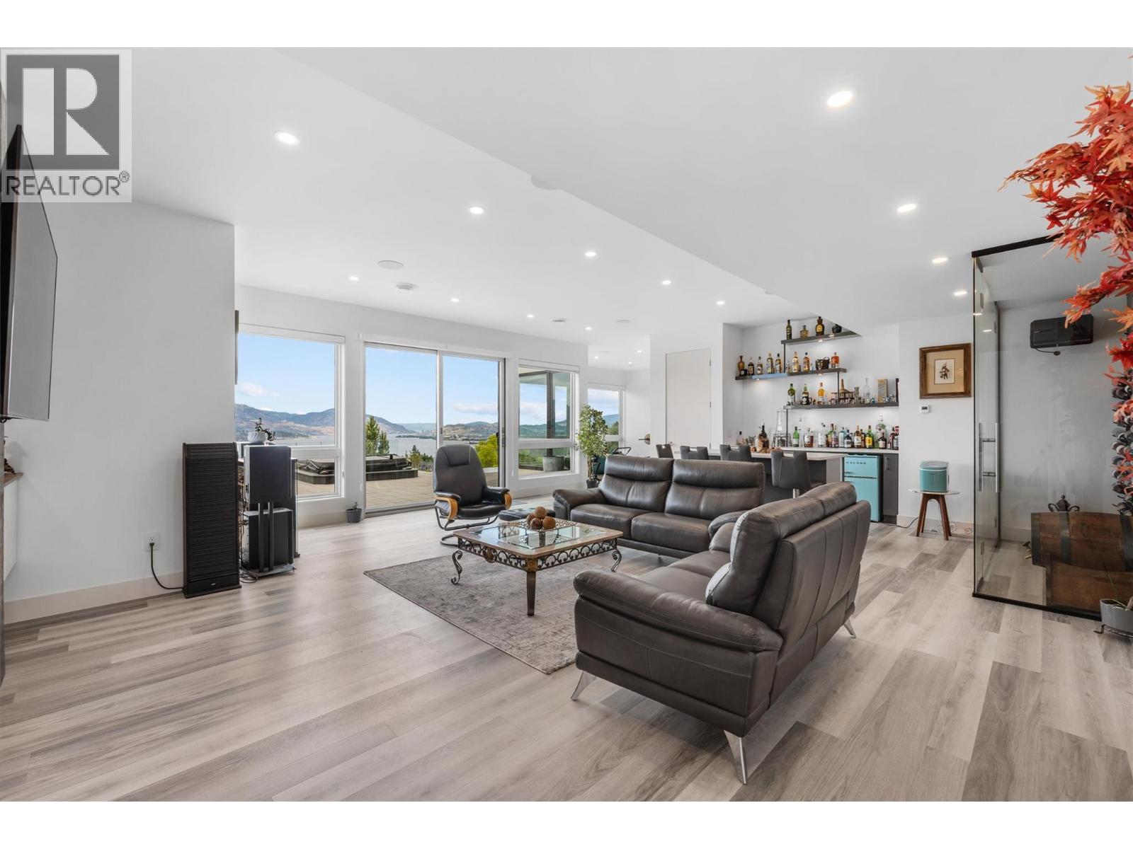 449 Swan Drive, Kelowna