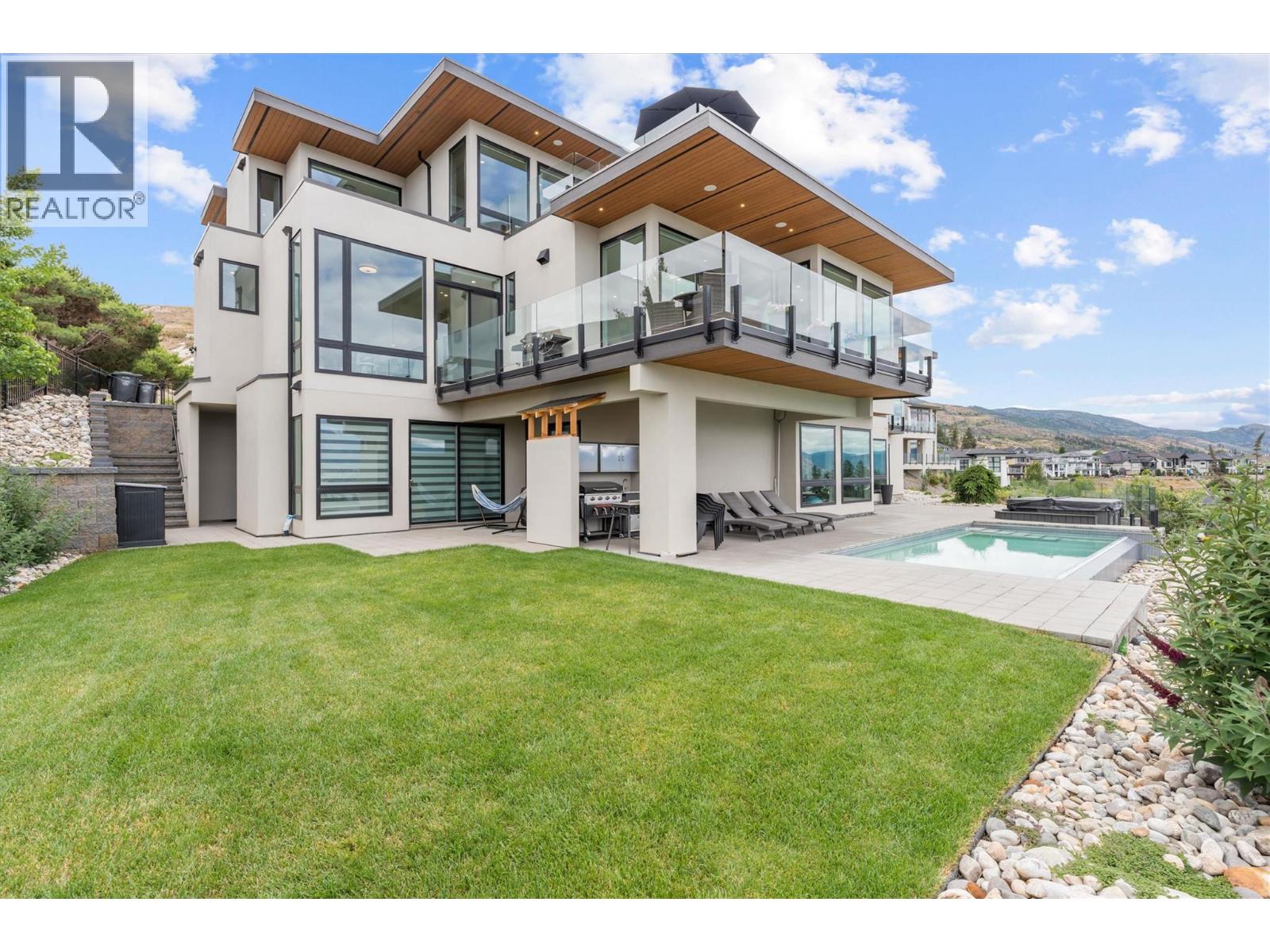 449 Swan Drive, Kelowna