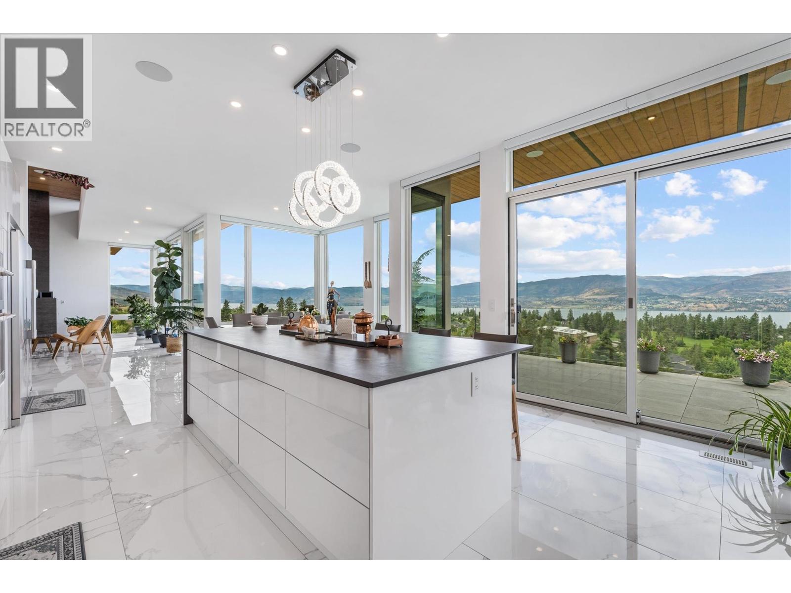 449 Swan Drive, Kelowna