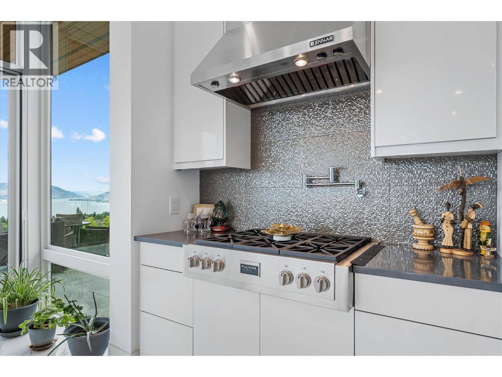 449 Swan Drive, Kelowna