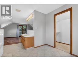 1038 Redcap St, Duncan, BC V9L5X8 Photo 39