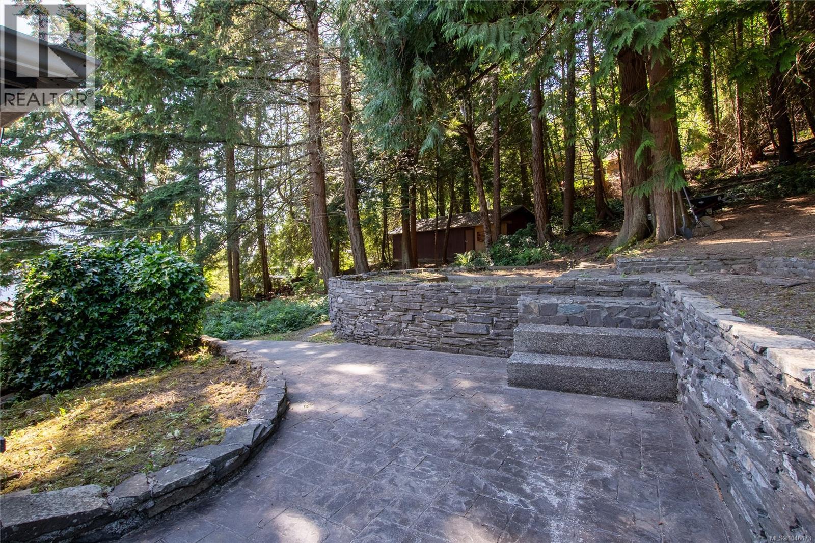 1038 Redcap St - Image 17