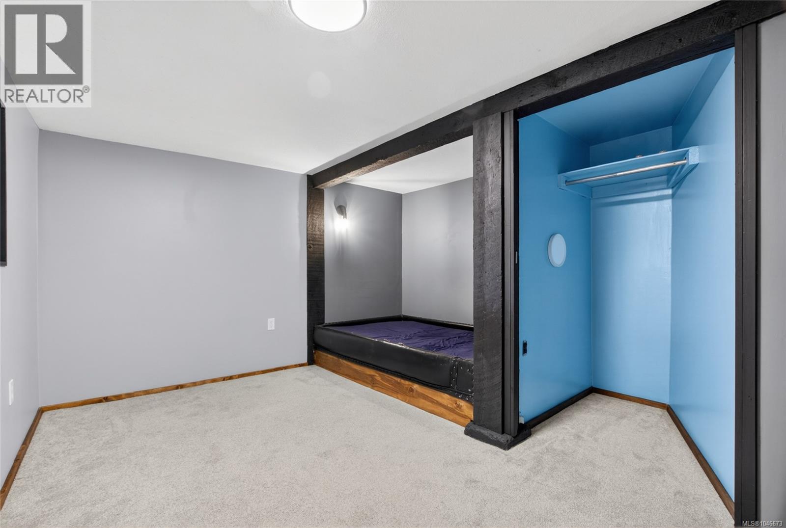 1038 Redcap St - 42