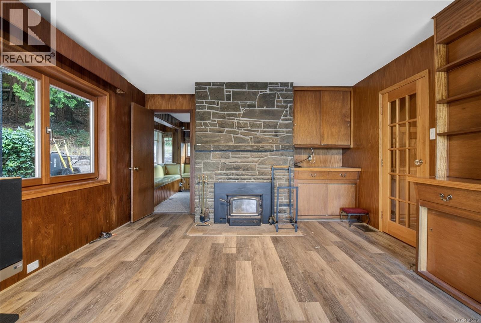 1038 Redcap St - 25