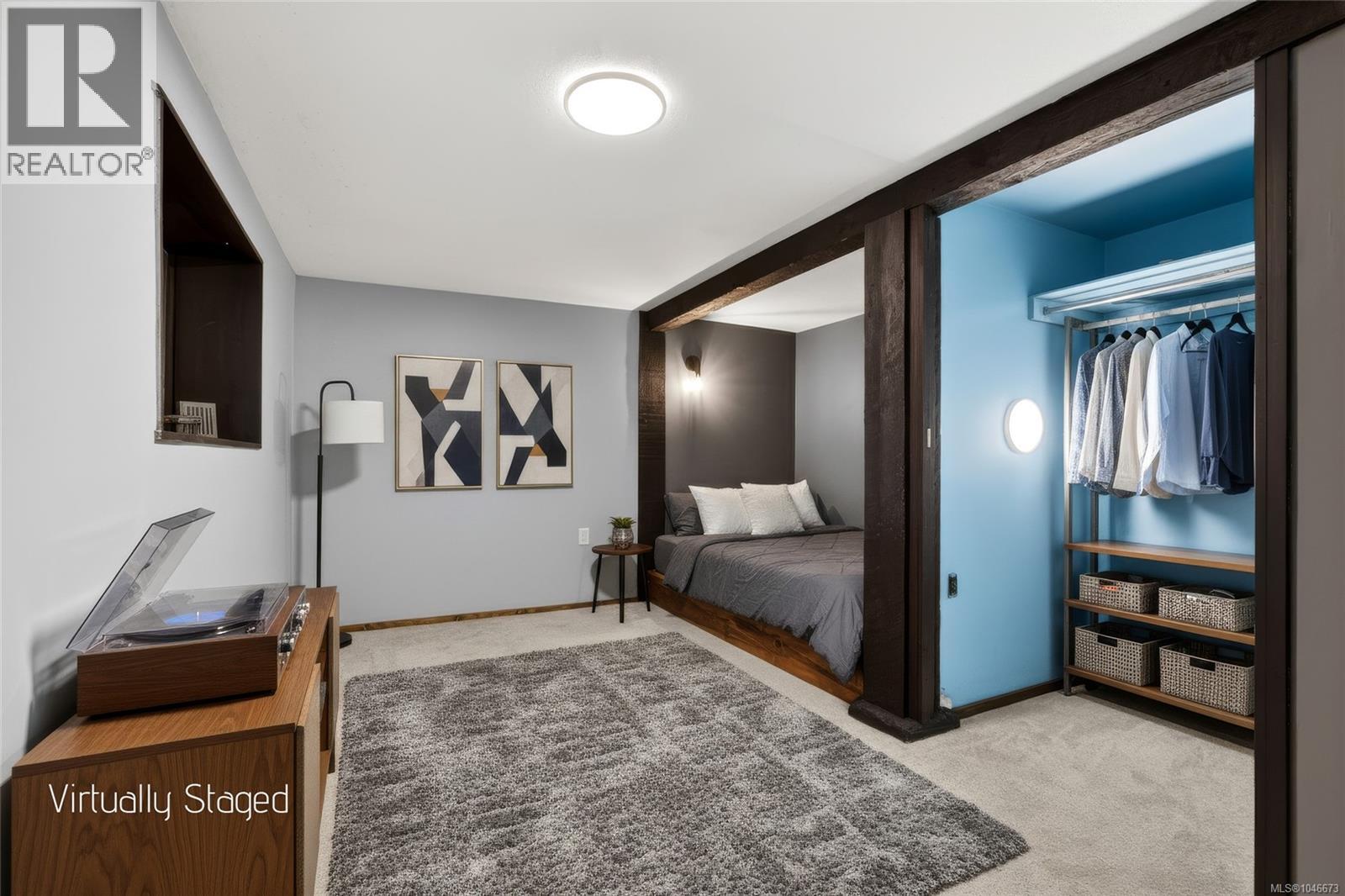 1038 Redcap St - 43