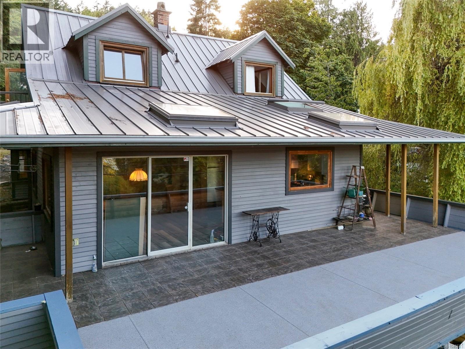 1038 Redcap St - Image 22