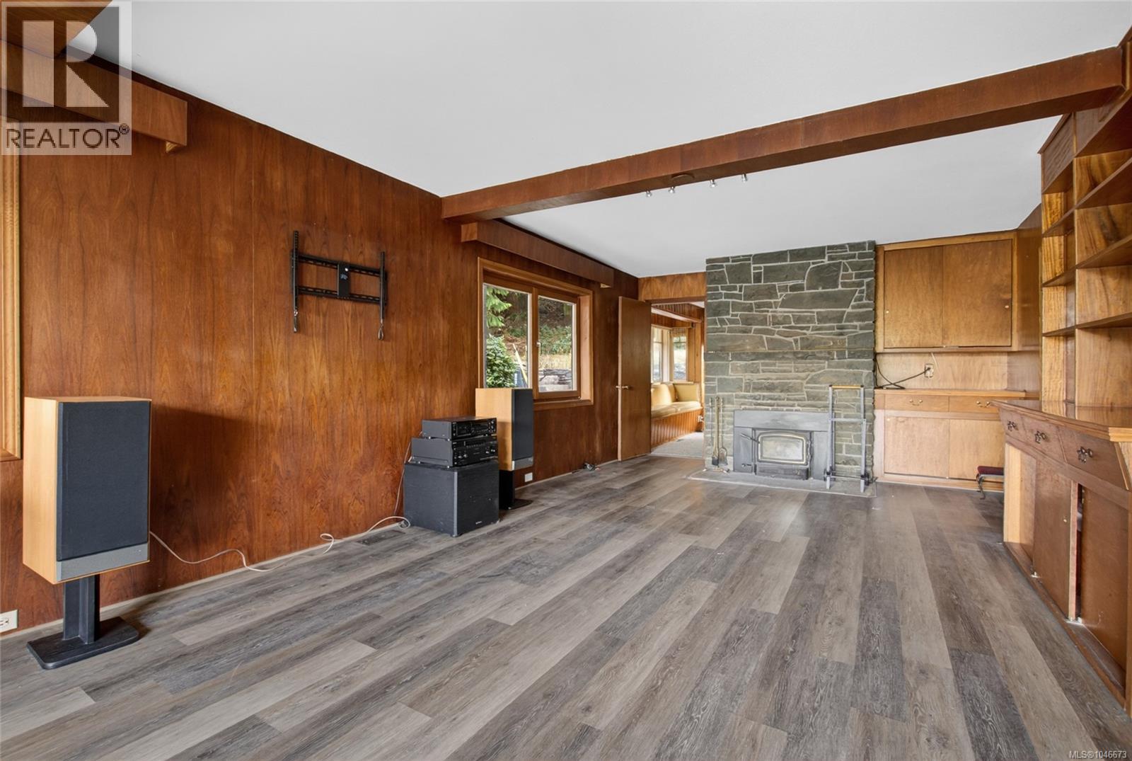 1038 Redcap St - 28