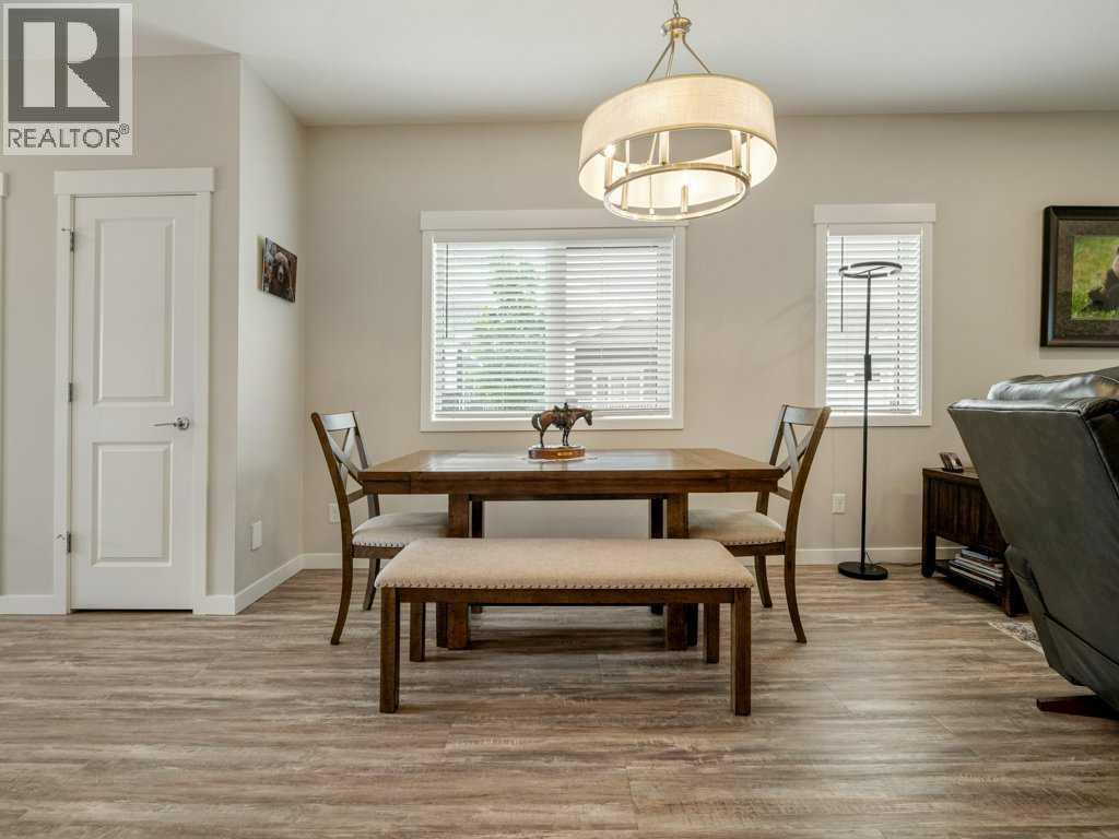 #1 322 Northlander Bend W - 5