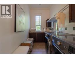 2050 Troon Crt, Langford, BC V9B6R6 Photo 35