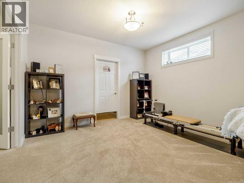 #1 322 Northlander Bend W - Image 36