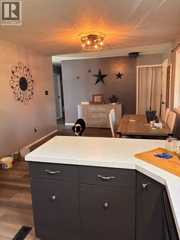 804 7 Street - Photo 5