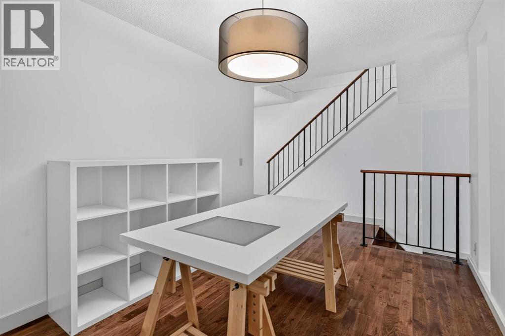 571 Point Mckay Grove NW - 9
