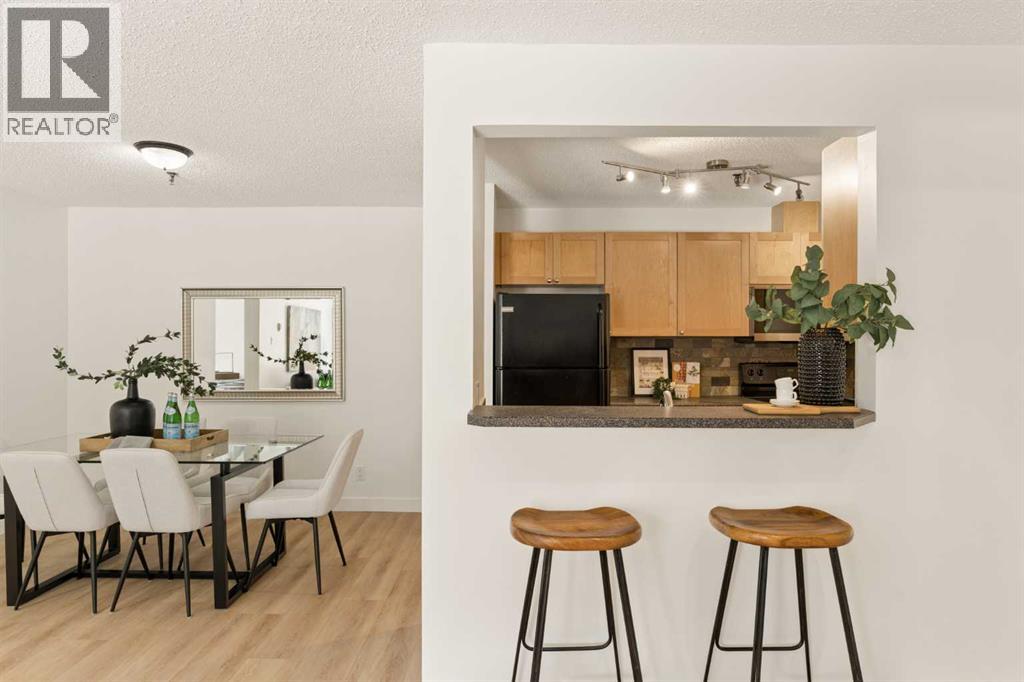930 18 Avenue Southwest - Photo 12