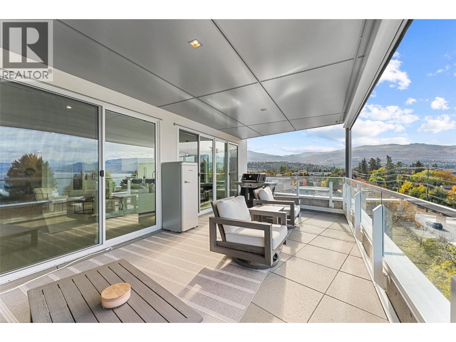 4071 Lakeshore Road Unit# 402, Kelowna - Image 1