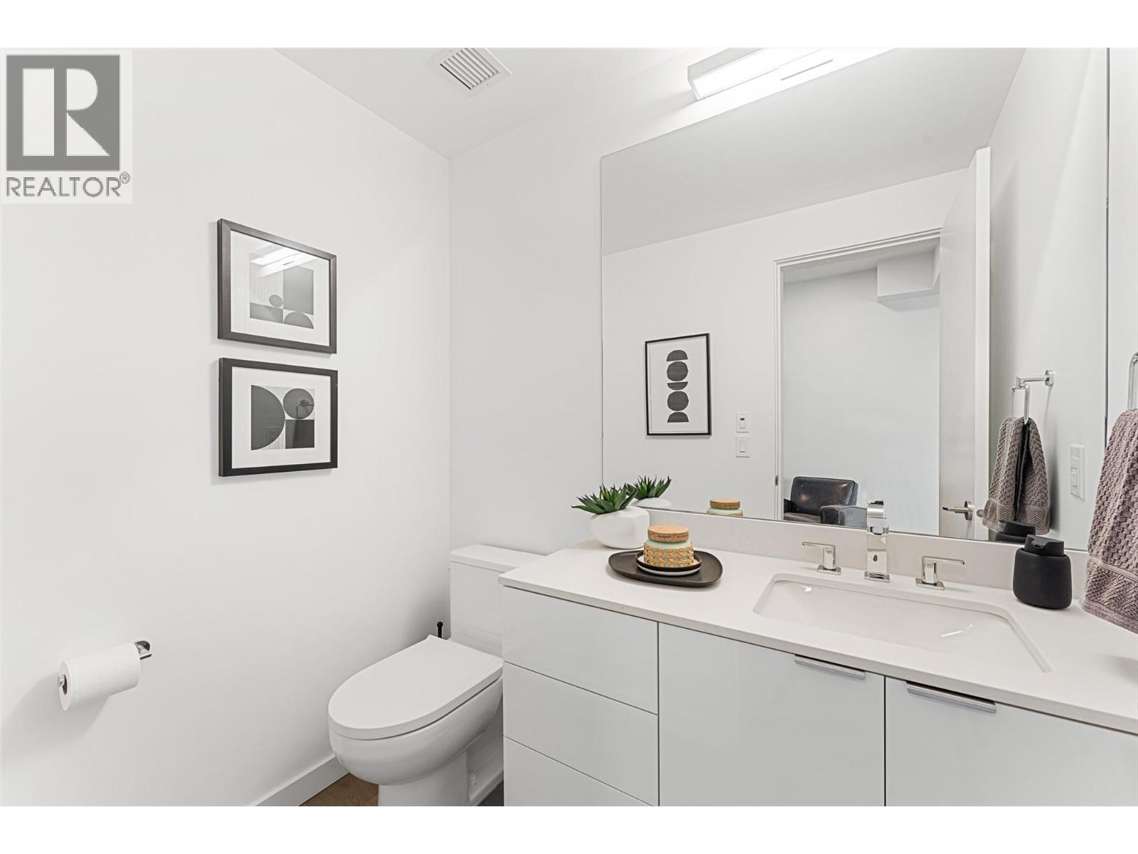 4071 Lakeshore Road Unit# 402, Kelowna - Image 1