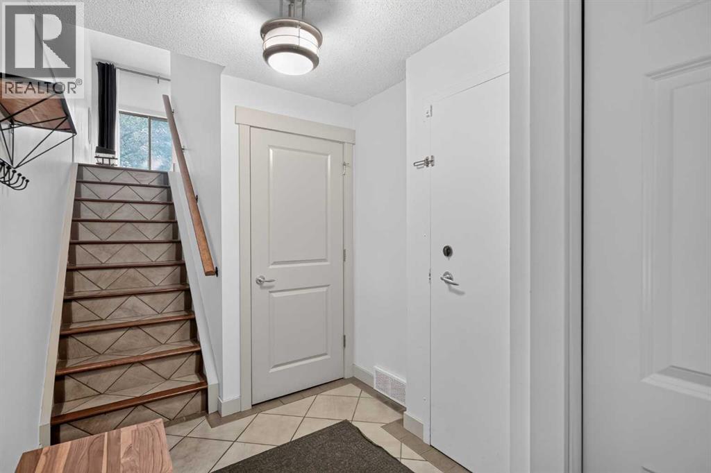 571 Point Mckay Grove NW - 2