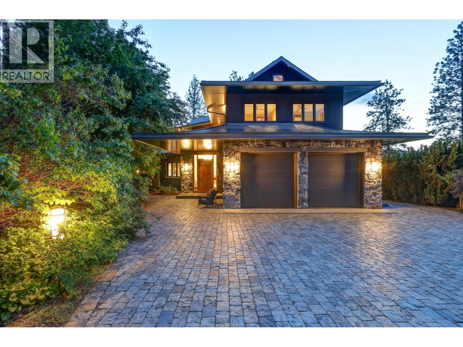 5308 Lakeshore Road, Kelowna