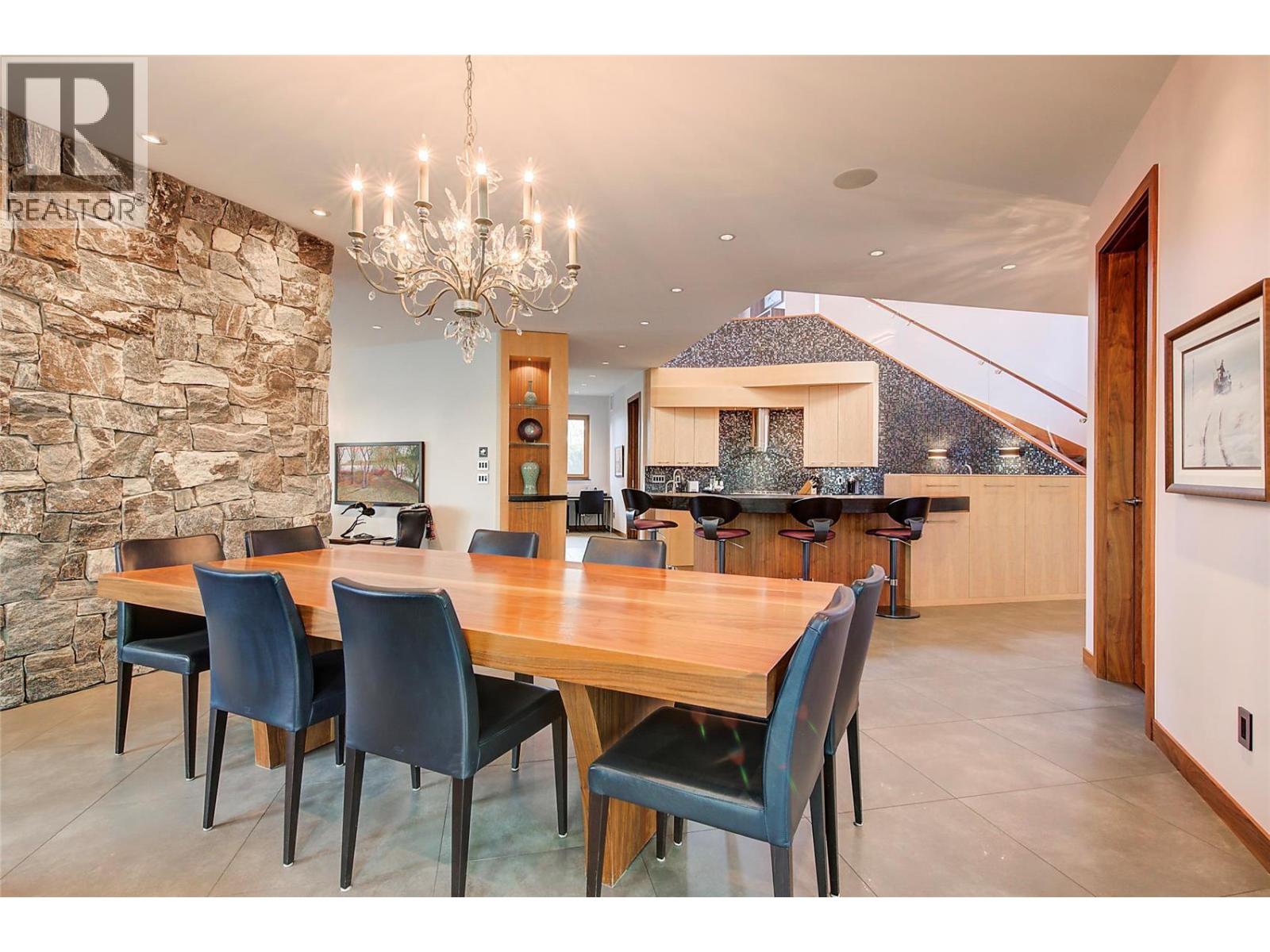 5308 Lakeshore Road, Kelowna