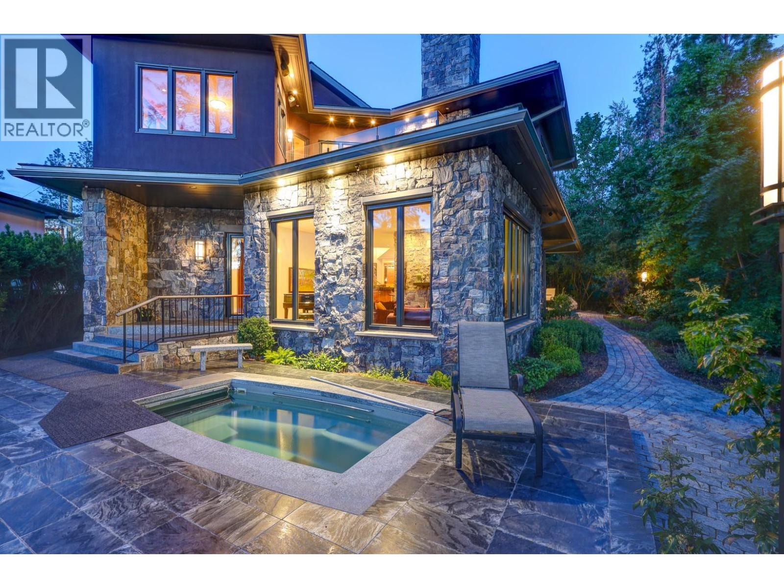 5308 Lakeshore Road, Kelowna
