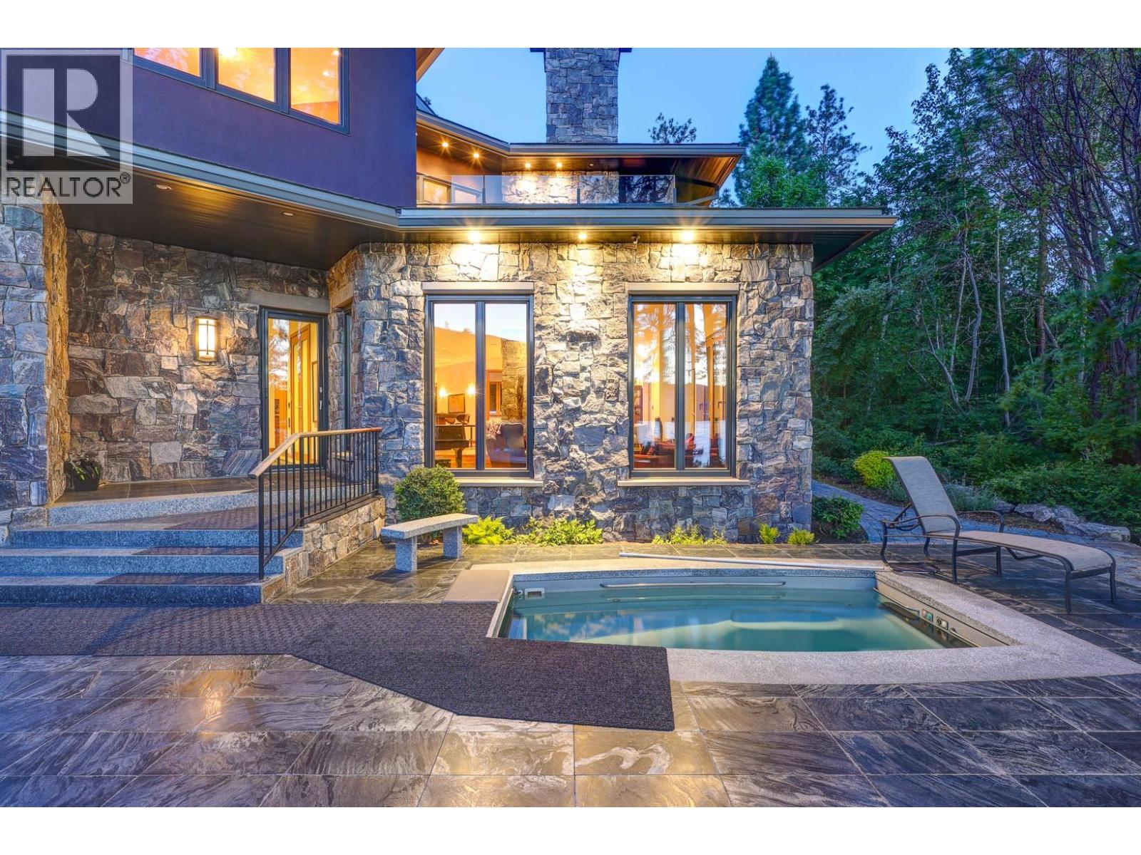 5308 Lakeshore Road, Kelowna