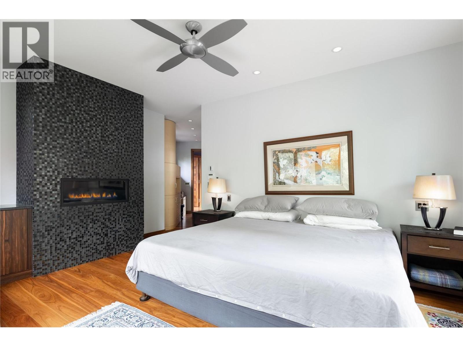 5308 Lakeshore Road, Kelowna