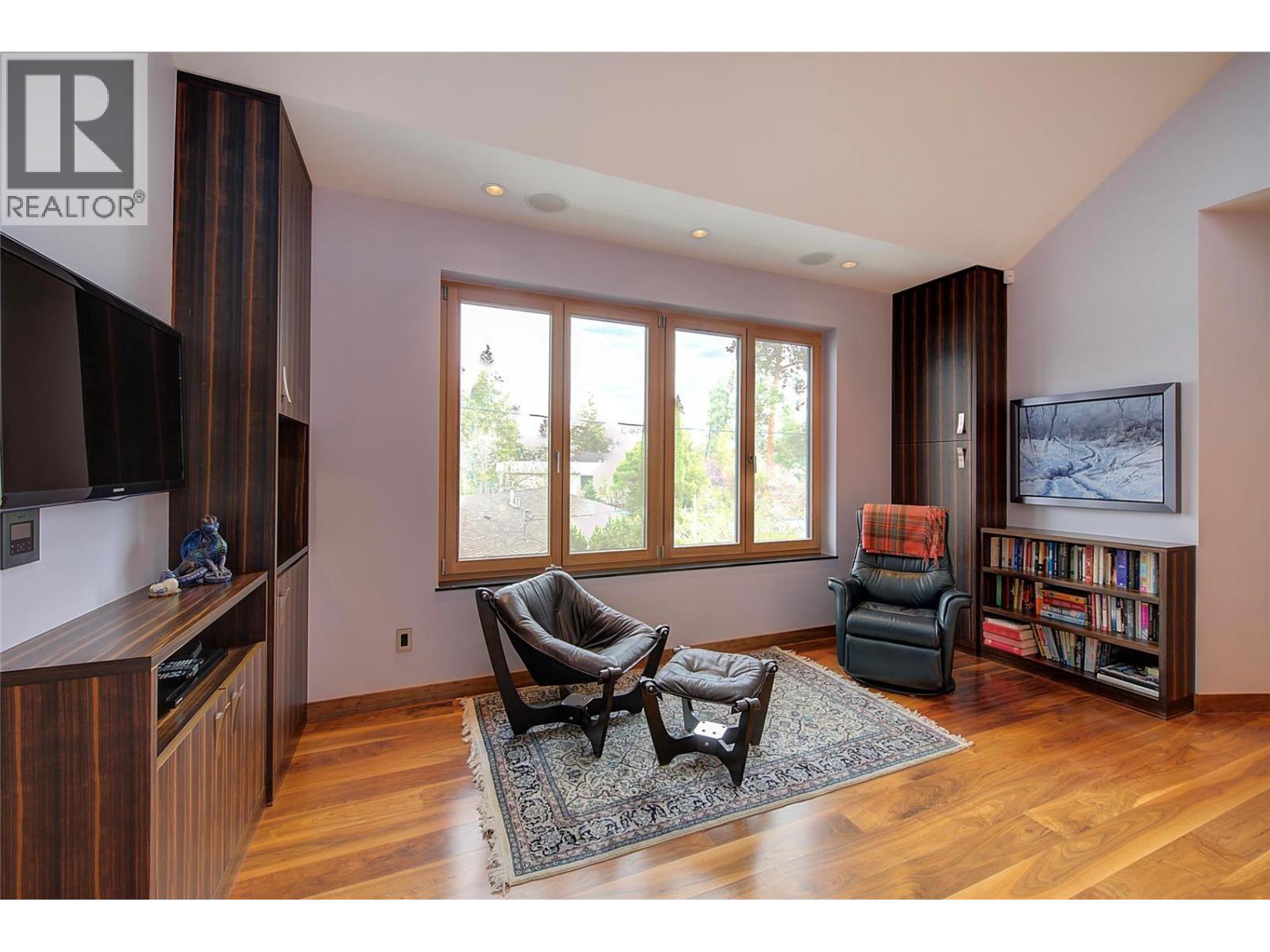 5308 Lakeshore Road, Kelowna