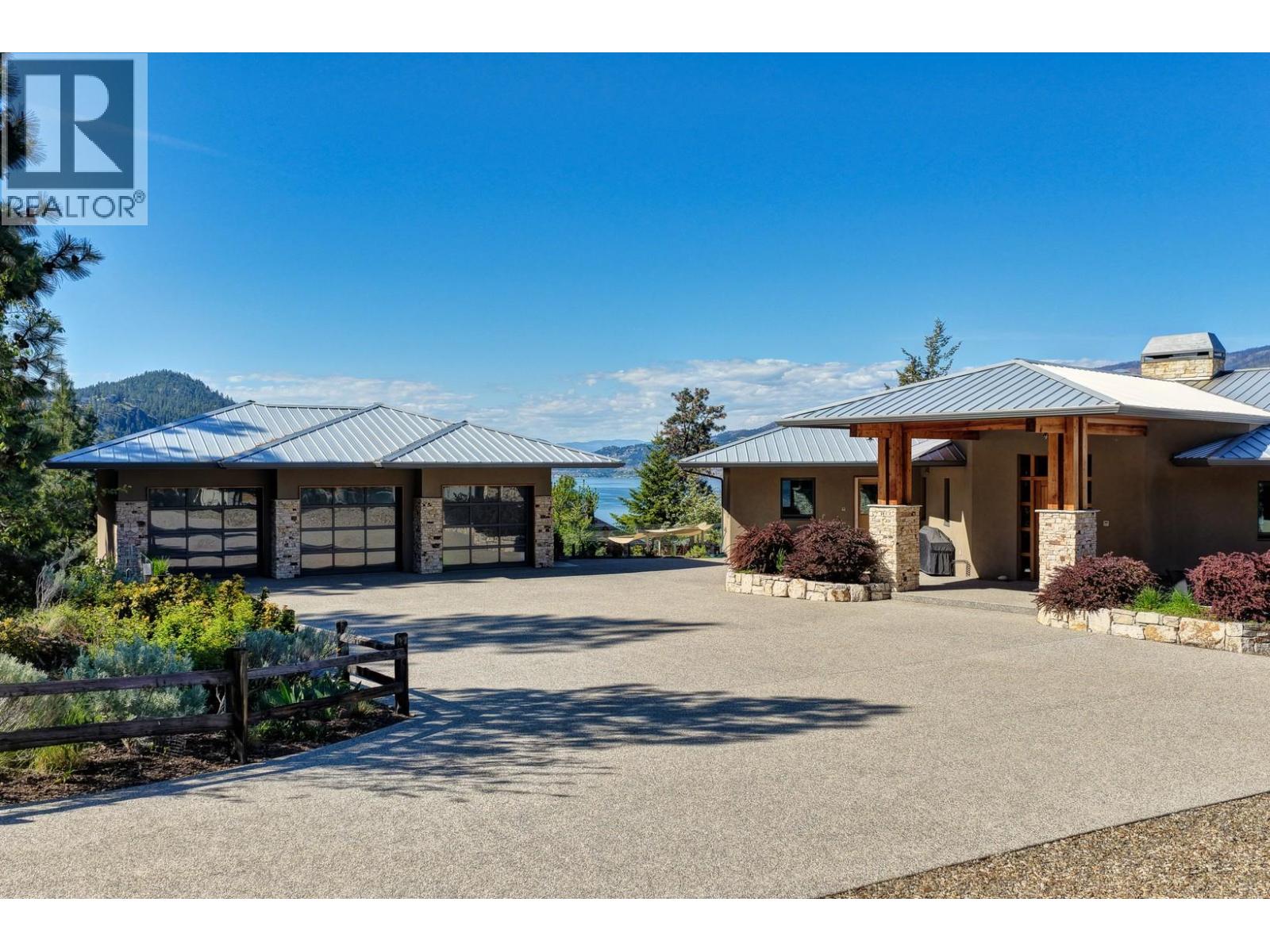 328 Lochview Road, Kelowna