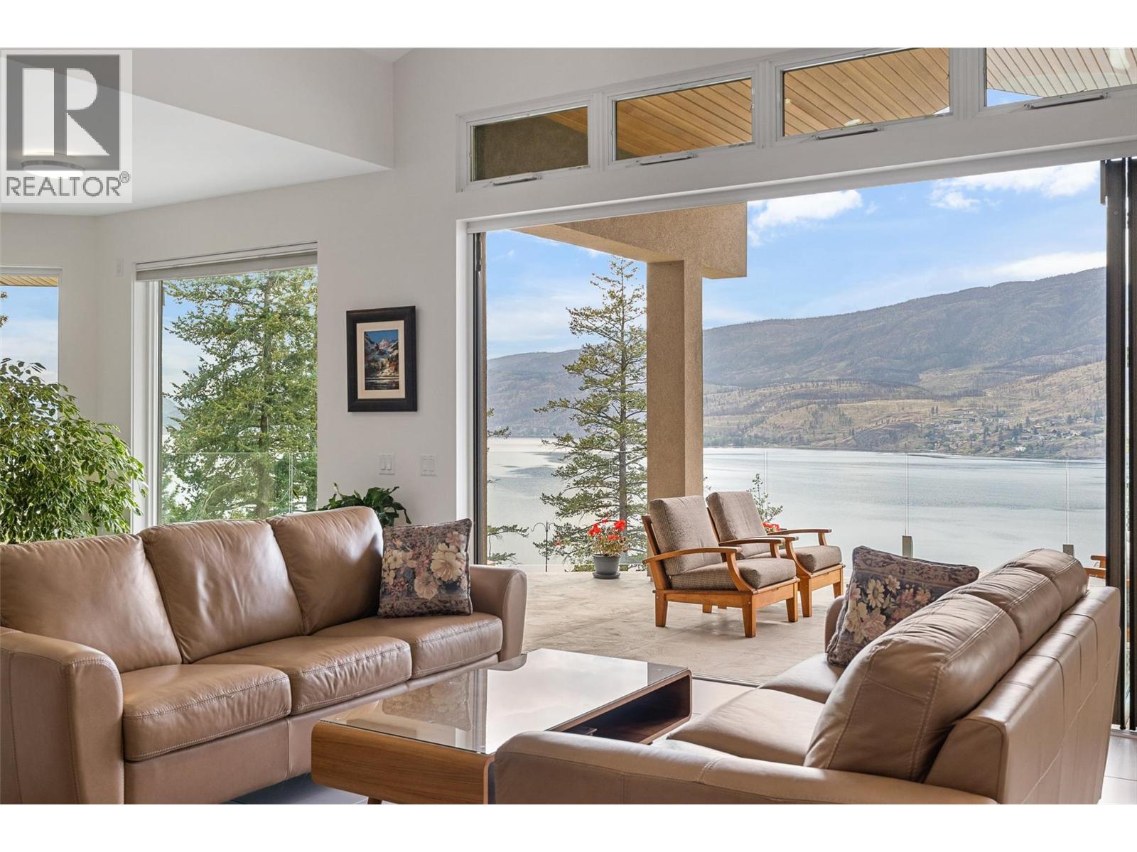 328 Lochview Road, Kelowna