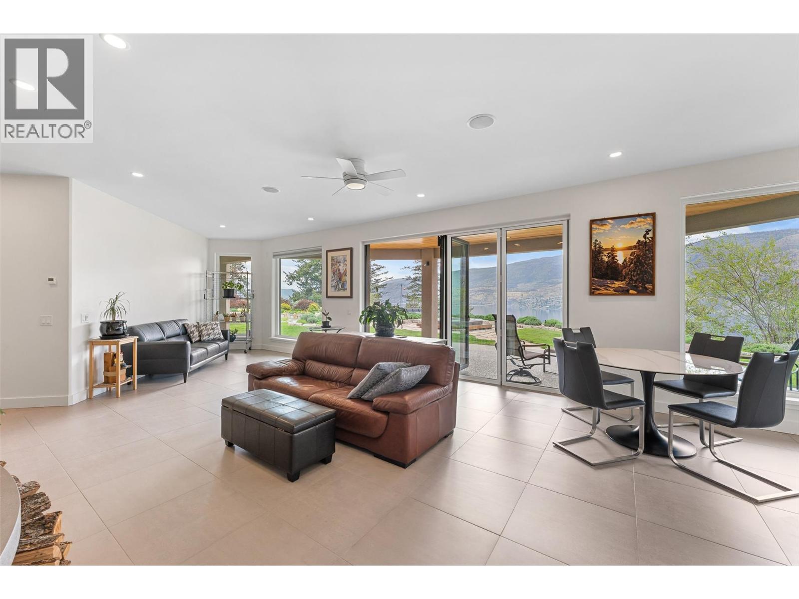 328 Lochview Road, Kelowna