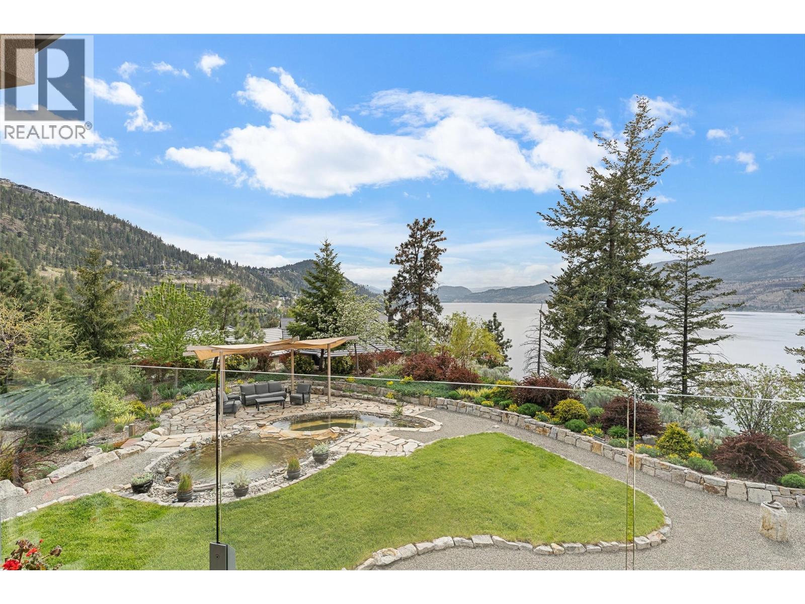 328 Lochview Road, Kelowna