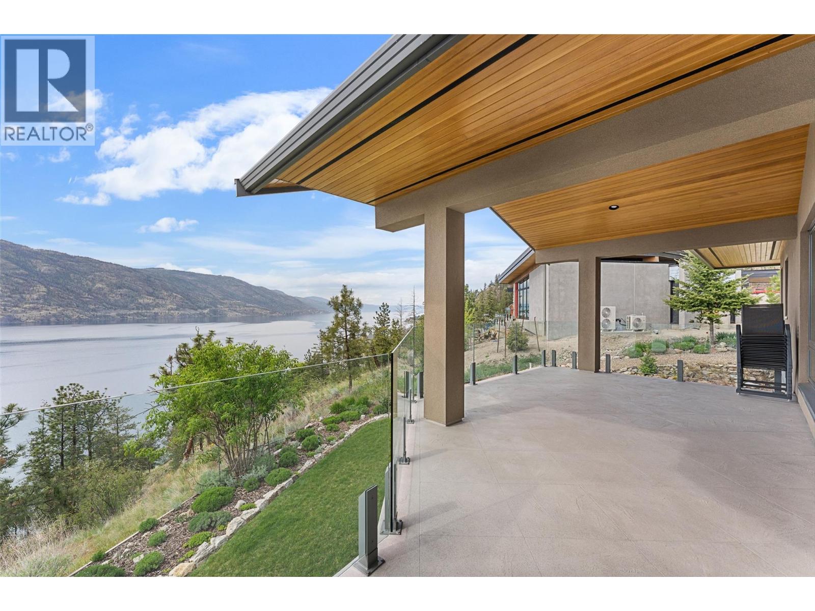 328 Lochview Road, Kelowna