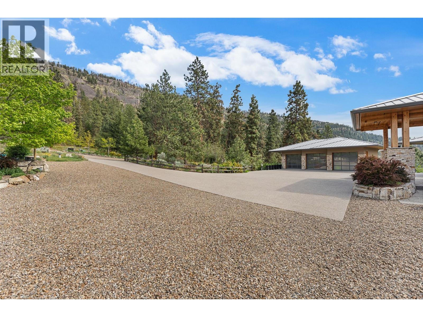 328 Lochview Road, Kelowna