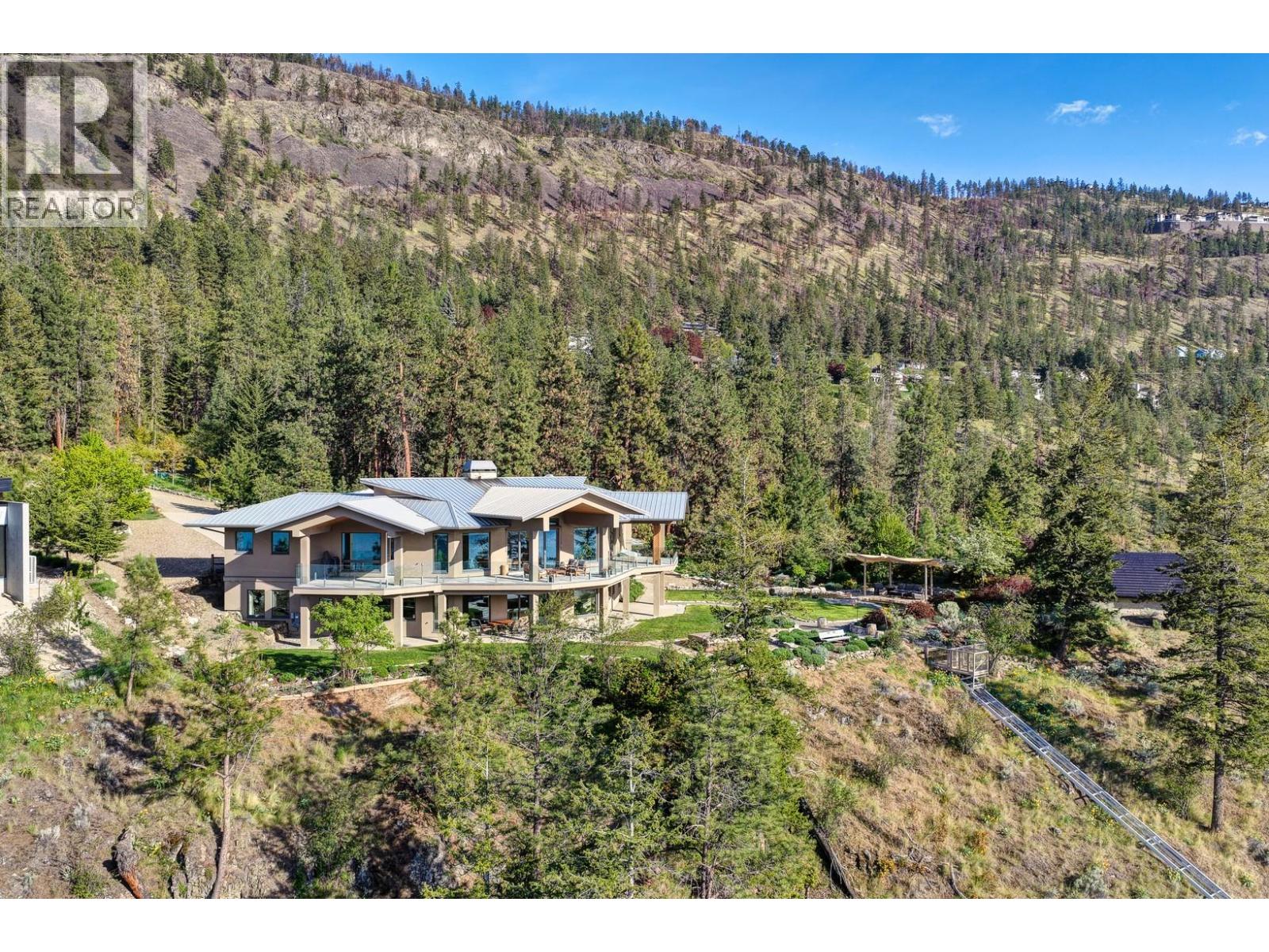 328 Lochview Road, Kelowna