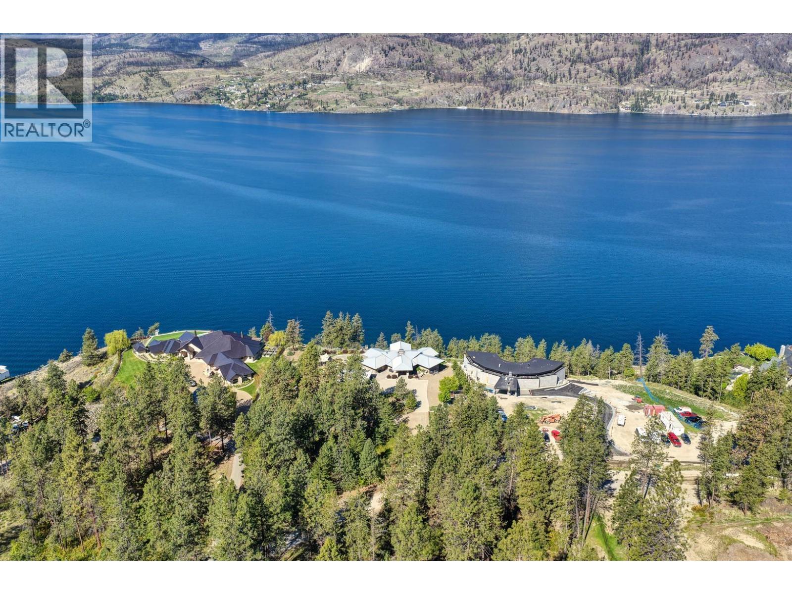 328 Lochview Road, Kelowna