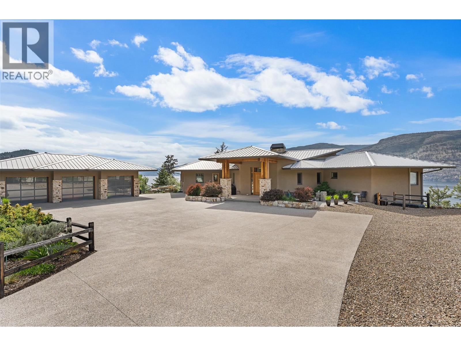 328 Lochview Road, Kelowna