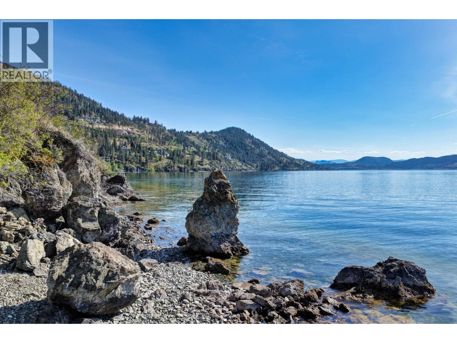 328 Lochview Road, Kelowna