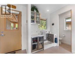 328 Lochview Road, Kelowna, BC V1V1G8 Photo 48