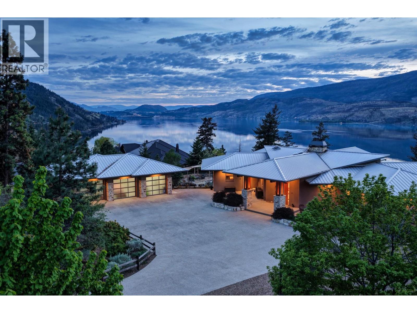 328 Lochview Road, Kelowna
