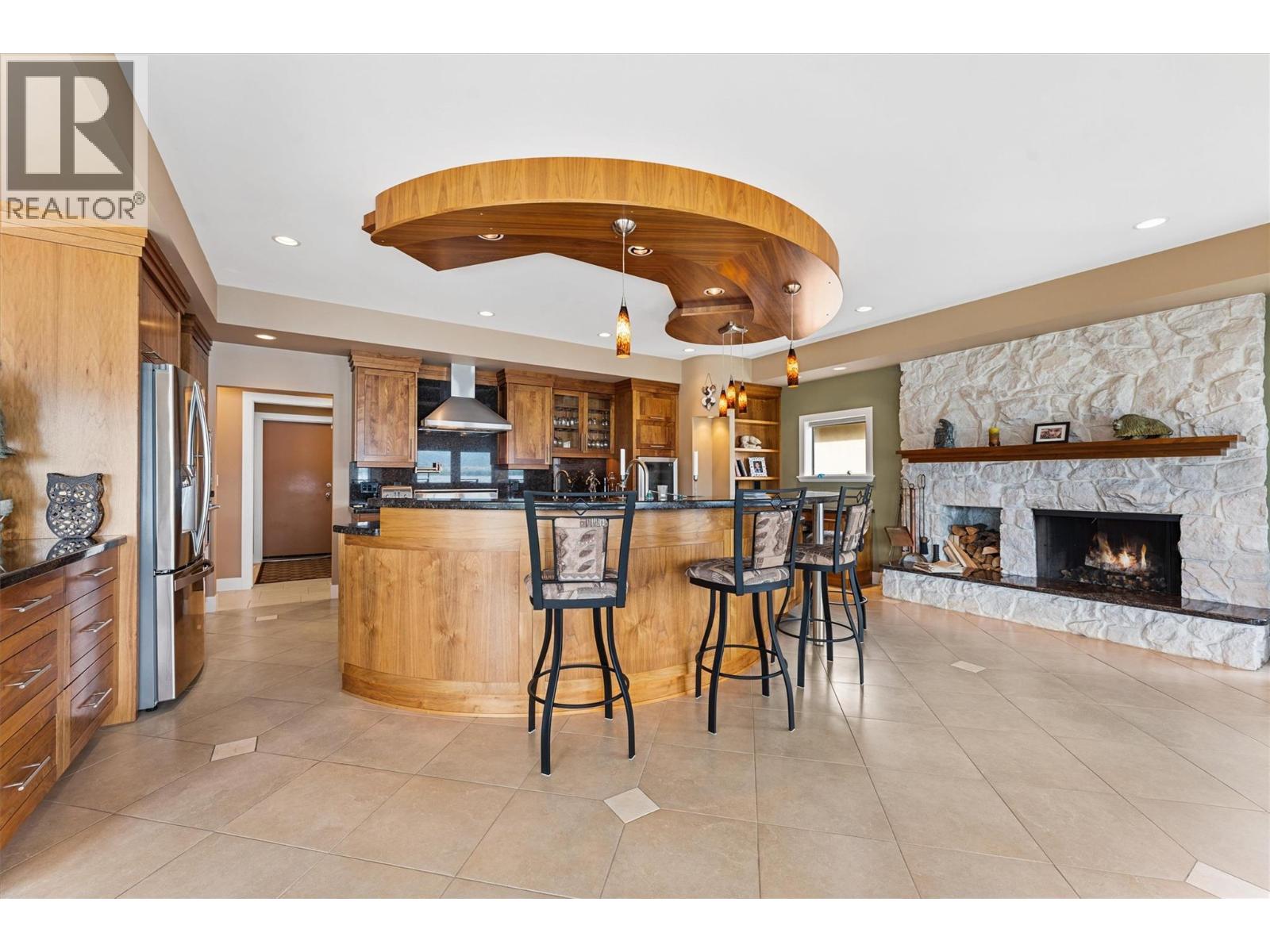 529 Zdralek Cove, West Kelowna