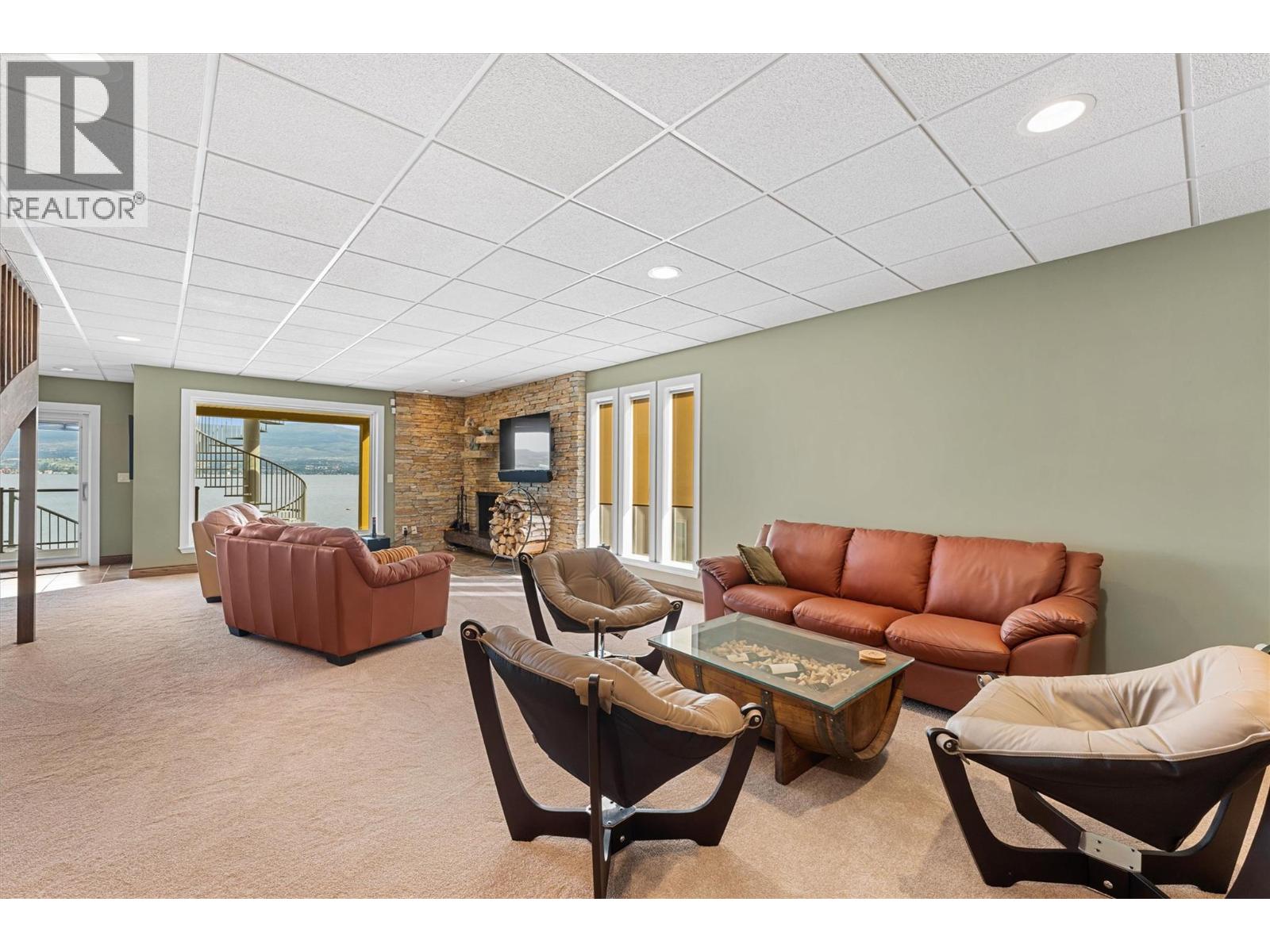 529 Zdralek Cove, West Kelowna