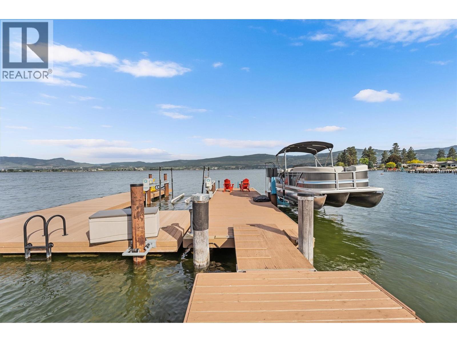 529 Zdralek Cove, West Kelowna