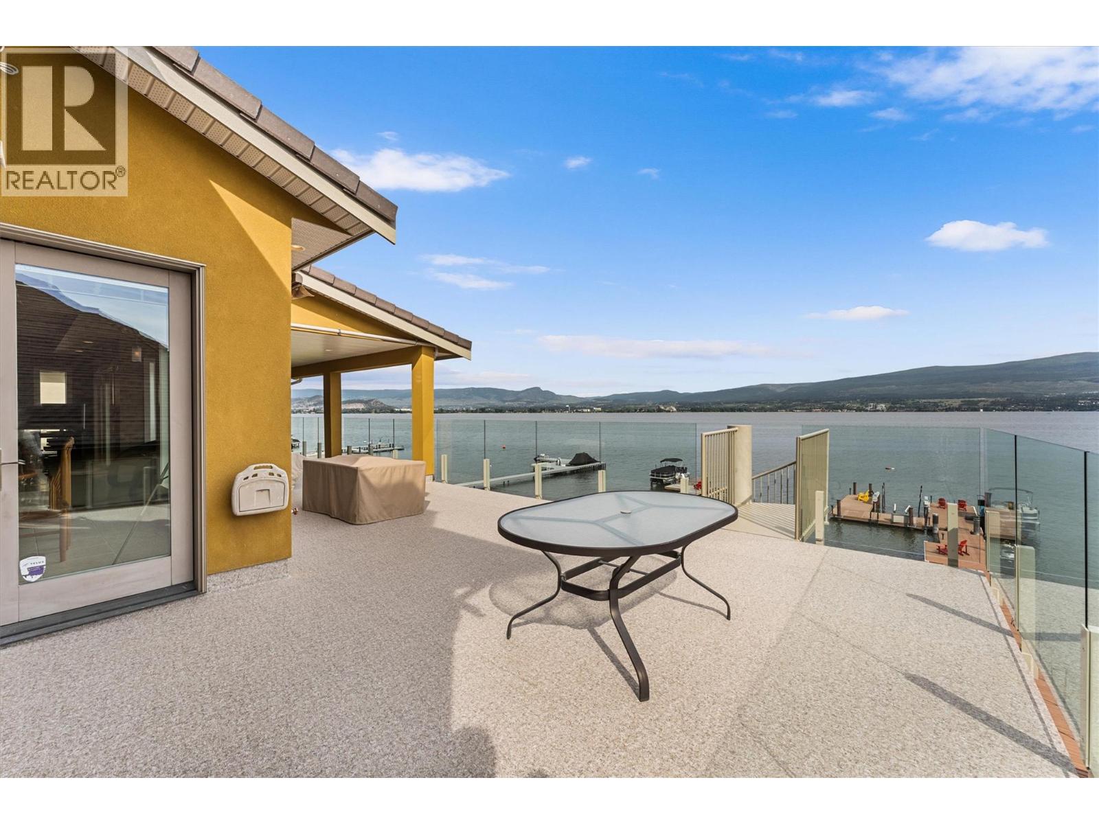 529 Zdralek Cove, West Kelowna