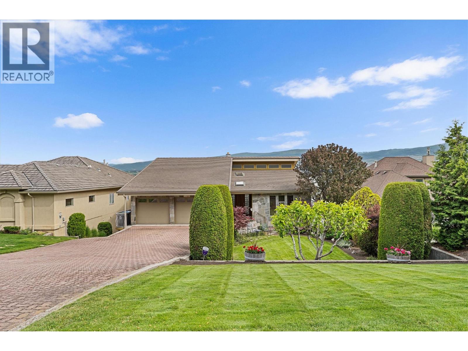 529 Zdralek Cove, West Kelowna